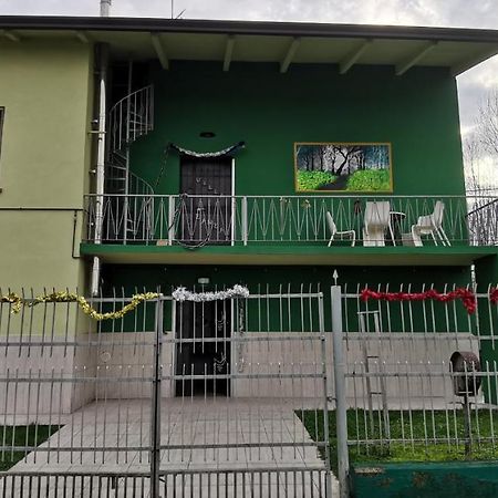 Villa Pertini Appartamento Primo Piano Nel Parco Oglio Sud Canneto sull'Oglio Buitenkant foto